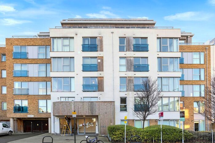 1 Bedroom Flat To Rent In Gooch House, - Glenthorne Road, London, W6