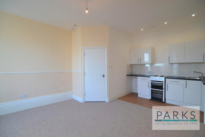 1 Bedroom Apartment To Rent In Leopold Road, Brighton, East Sussex, BN1