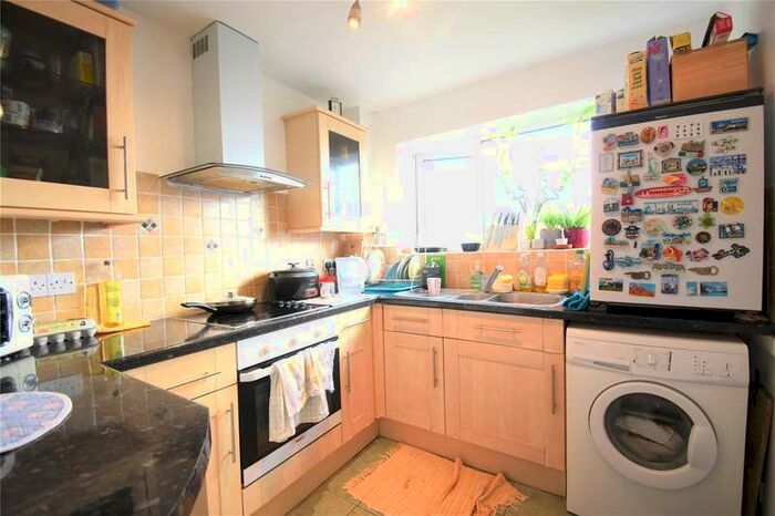 2 Bedroom Apartment To Rent In Croxley Rise, Maidenhead, Berkshire, SL6