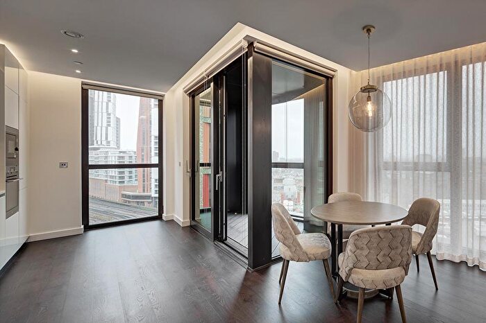 2 Bedroom Flat To Rent In The Residence, Charles Clowes Walk, Nine Elms, London, SW11