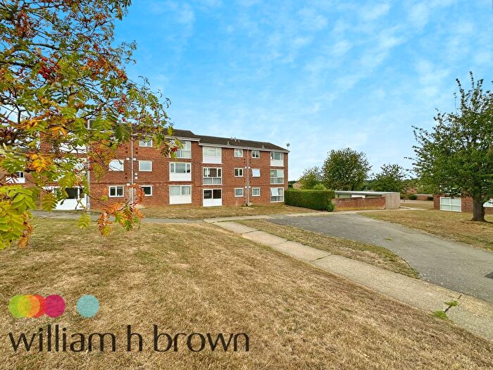 2 Bedroom Flat To Rent In Trafalgar Court, Braintree, CM7