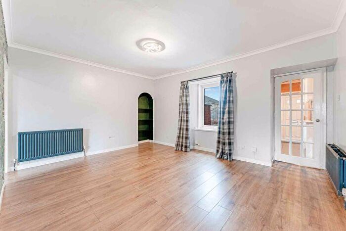 1 Bedroom Flat To Rent In Townfoot, Dreghorn, KA11