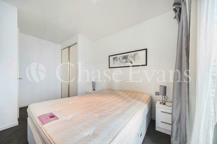 1 Bedroom Flat To Rent In Baltimore Wharf, Canary Wharf, London, E14