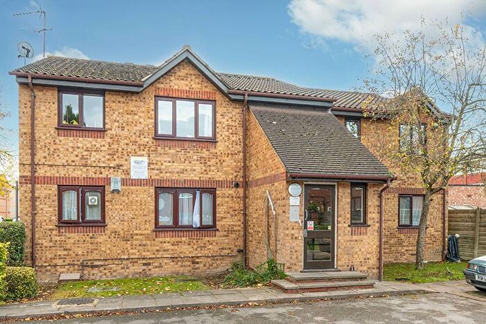 2 Bedroom Flat For Sale In Brewery Close, North Wembley, Wembley, HA0