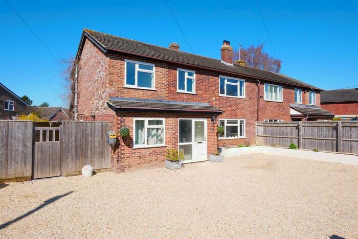 4 Bedroom Semi Detached House For Sale In Watlington Road, Benson, OX10