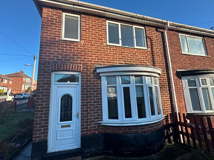 2 Bedroom End Of Terrace House To Rent In Brinkburn Road, Stockton-On-Tees, TS20