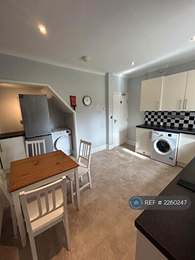 4 Bedroom End Of Terrace House To Rent In Southmead Road, Westbury-On-Trym, Bristol, BS10
