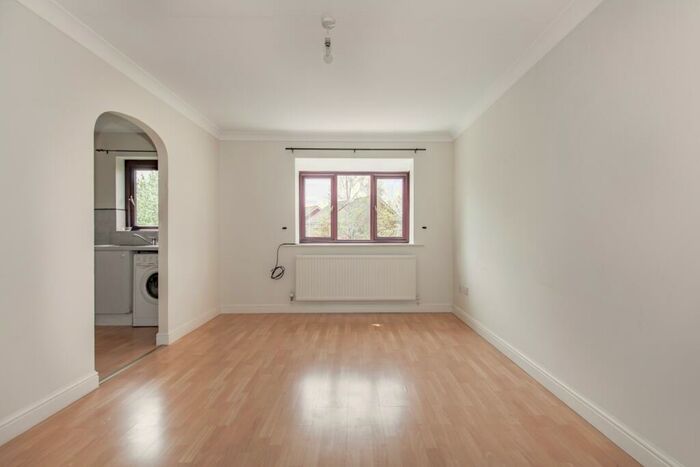 1 Bedroom Semi-Detached House To Rent In Ypres Way, Abingdon, OX14