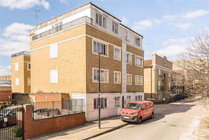 1 Bedroom Flat For Sale In Duckett Street, London, E1