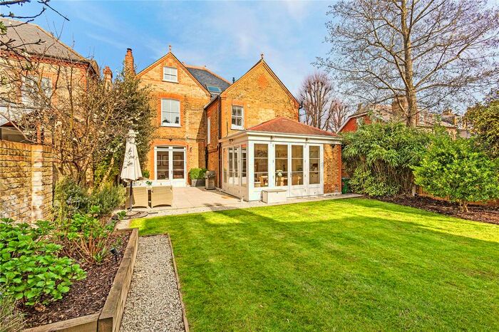 7 Bedroom Detached House To Rent In Lebanon Park, Twickenham, TW1