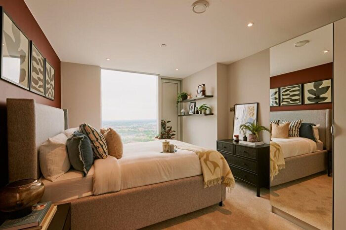 3 Bedroom Apartment To Rent In Cortland, M3
