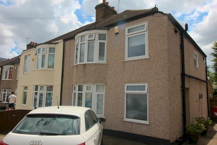 3 Bedroom Semi-Detached House To Rent In Exeter Road, Welling, DA16