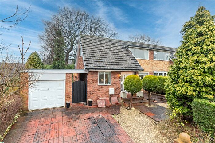 4 Bedroom Semi Detached House For Sale In Woodlands Drive, East Ardsley, Wakefield, West Yorkshire, WF3