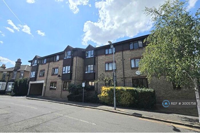 1 Bedroom Flat To Rent In Verity House, Romford, RM7
