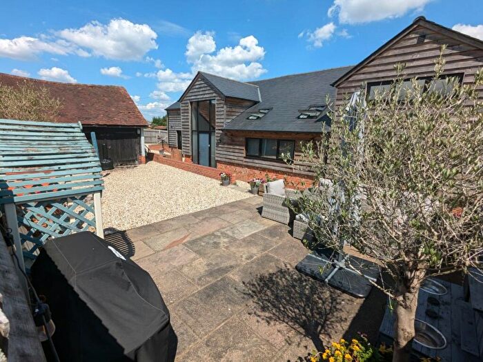 4 Bedroom House To Rent In Farley Hill, Reading, Berkshire, RG7