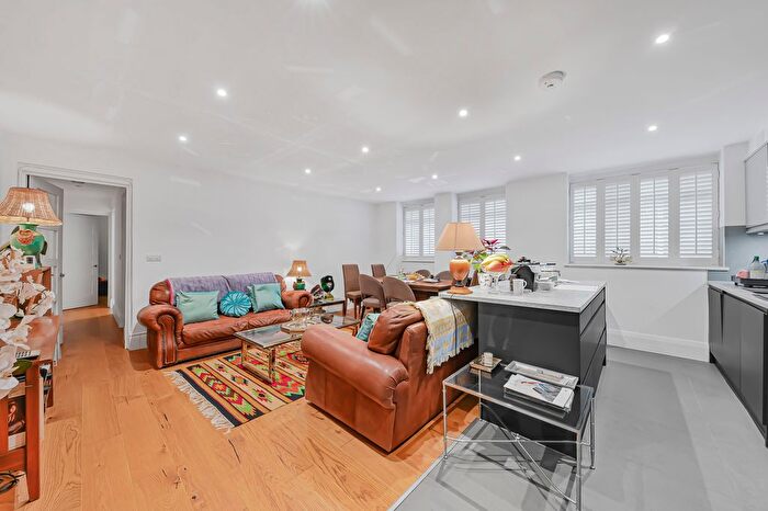 2 Bedroom Flat To Rent In Holland Villas Road, London, W14