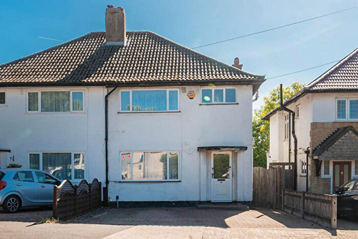 3 Bedroom Semi-Detached House For Sale In Southbourne Gardens, Ruislip, HA4