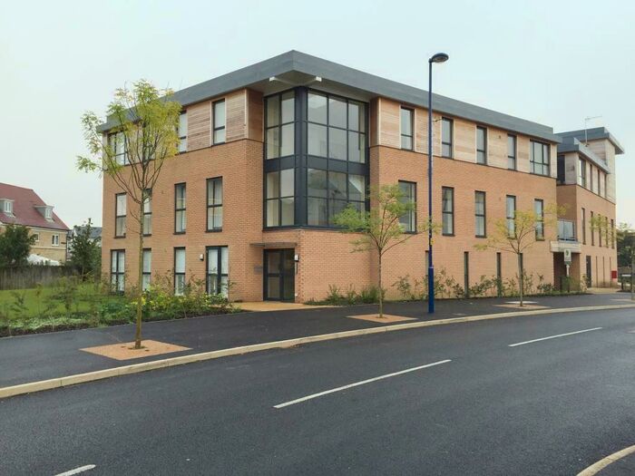 2 Bedroom Apartment To Rent In Chieftain Way, Cambridge, CB4