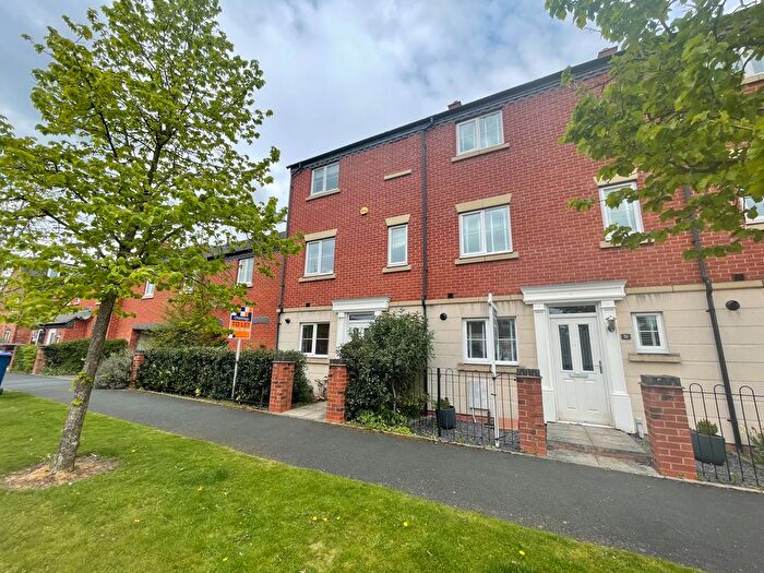 4 Bedroom Property To Rent In Agincourt Road, Lichfield, WS14