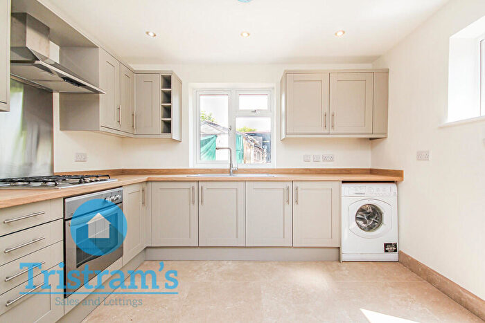 3 Bedroom Semi-Detached House To Rent In Cockington Road, Nottingham, NG8