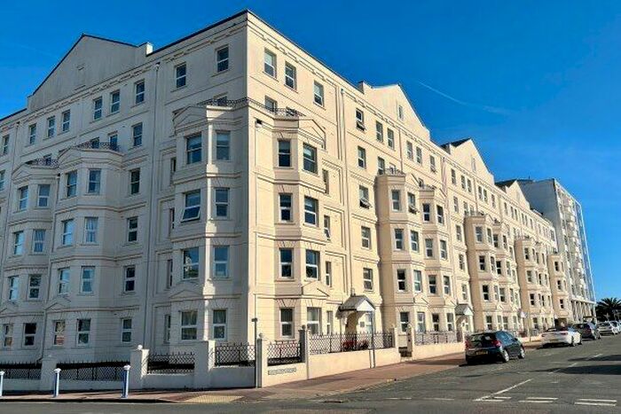 2 Bedroom Flat To Rent In Wilmington Square, Eastbourne BN21