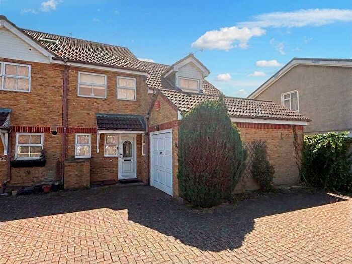 3 Bedroom Semi Detached House For Sale In Little Oxhey Lane, Carpenders Park, WD19