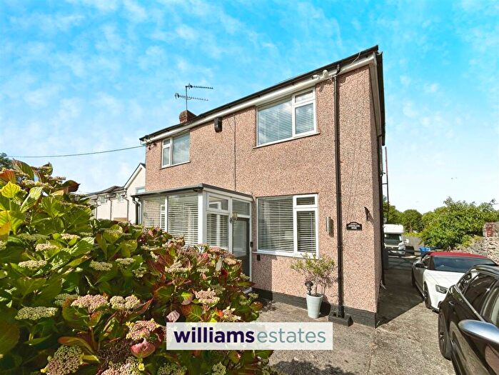 4 Bedroom Detached House For Sale In The Roe, St Asaph, LL17