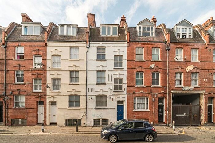 3 Bedroom Flat To Rent In Settles Street, Whitechapel, E1