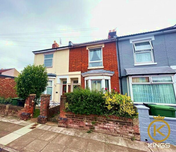 3 Bedroom Terraced House To Rent In Emsworth Road, PO2
