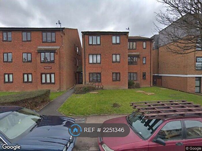 1 Bedroom Flat To Rent In Birchanger Road, London, SE25