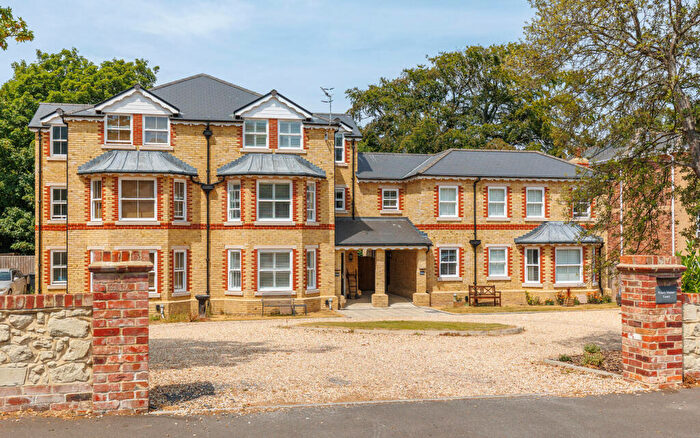 4 Bedroom Semi-Detached House For Sale In Popham Road, Shanklin, PO37