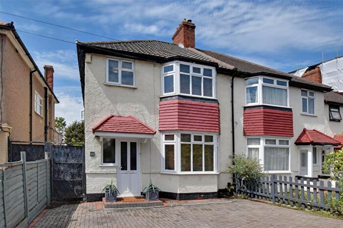 3 Bedroom Semi-Detached House For Sale In Weyman Road, Blackheath, London, SE3