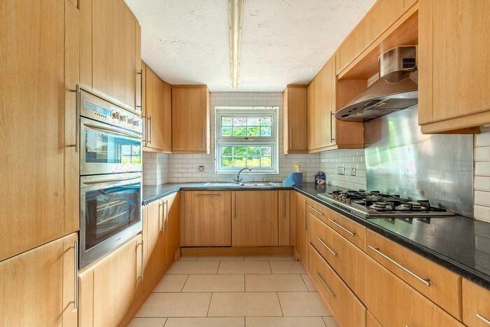 4 Bedroom Flat To Rent In Westbury Lodge Close, Pinner, HA5