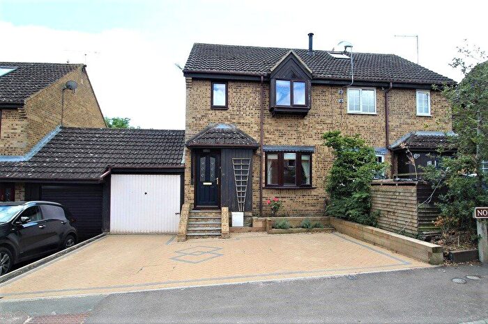 3 Bedroom Detached House To Rent In North Close, Drayton Parslow, Milton Keynes, MK17