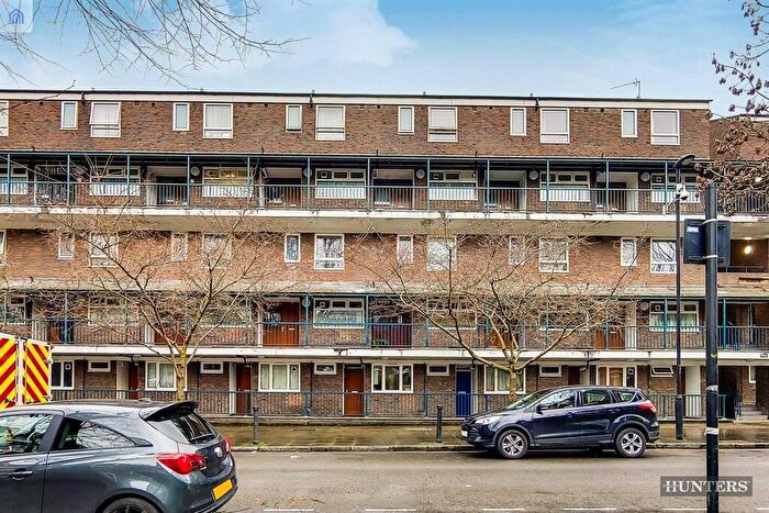 3 Bedroom Apartment To Rent In Plender Street, London, NW1