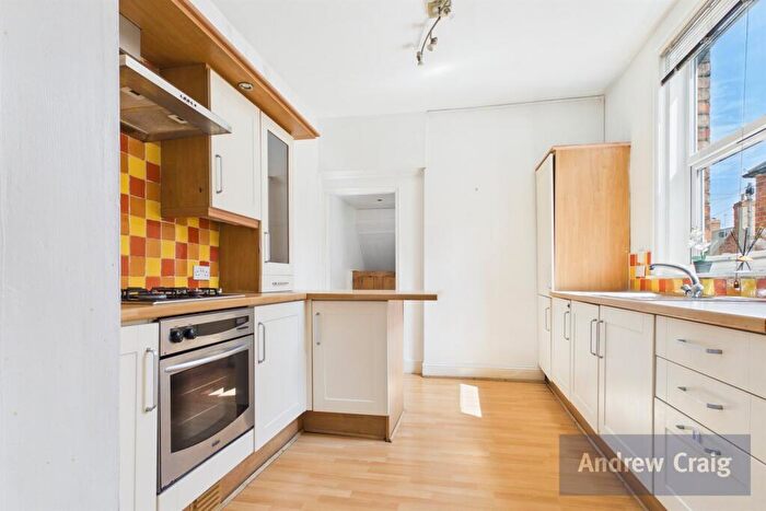 3 Bedroom Flat For Sale In Stanhope Road, South Shields, NE33