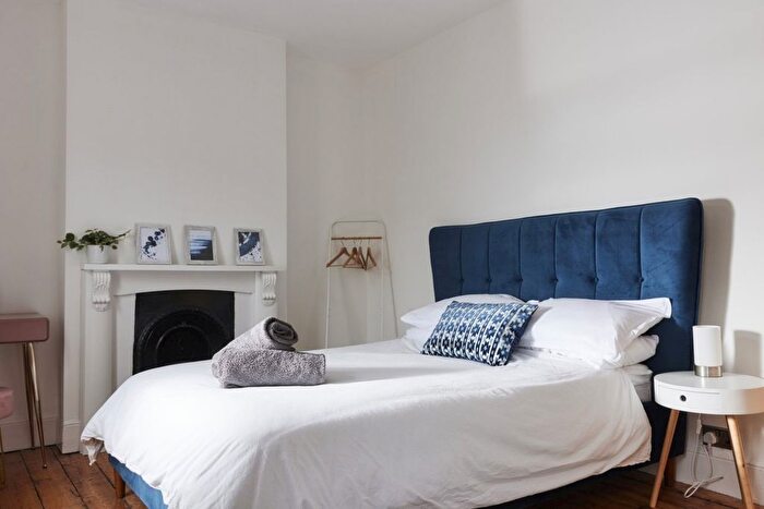 2 Bedroom Terraced House For Sale In Oxford Street, Exeter, Devon, EX2