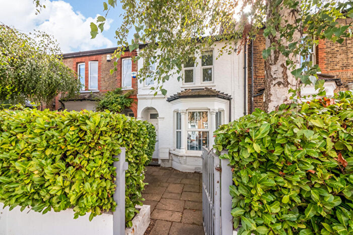 2 Bedroom Terraced House For Sale In Charlton Lane, Charlton, London, SE7