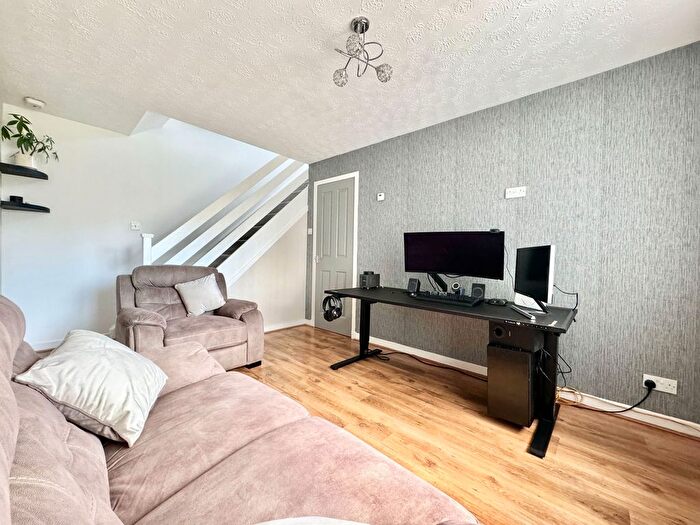 1 Bedroom End Of Terrace House For Sale In Blenheim Place, Stenhousemuir, Larbert, FK5