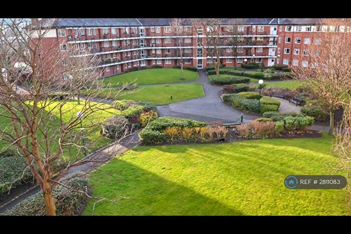 2 Bedroom Flat To Rent In Redmires Court, Salford, M5