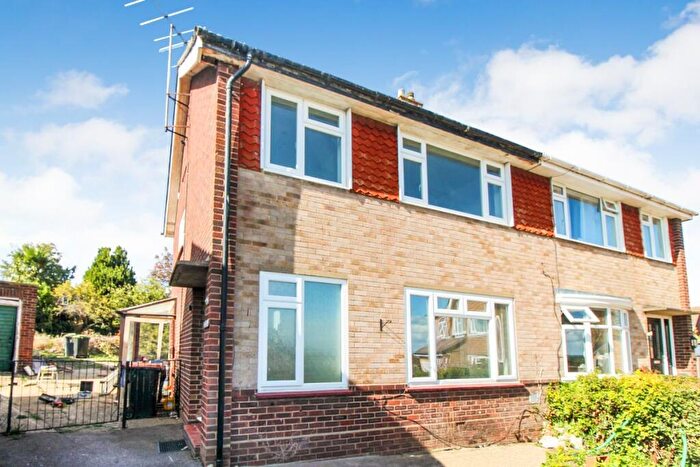 3 Bedroom Semi-Detached House To Rent In Swift Close, Bedford, MK41