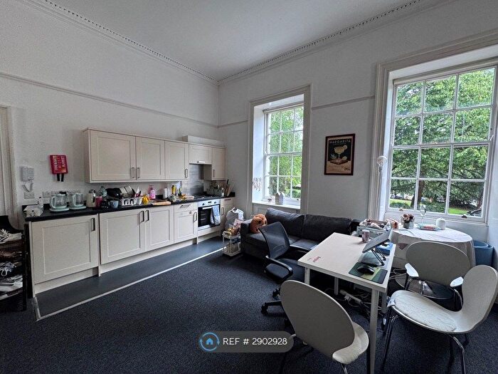 Studio To Rent In Berkeley Square, Bristol, BS8 - Photo 3