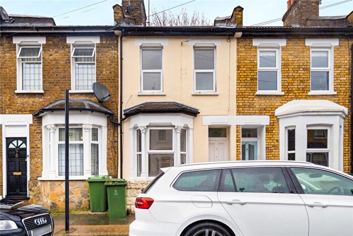 2 Bedroom Terraced House To Rent In Vernon Road, Stratford, London, E15