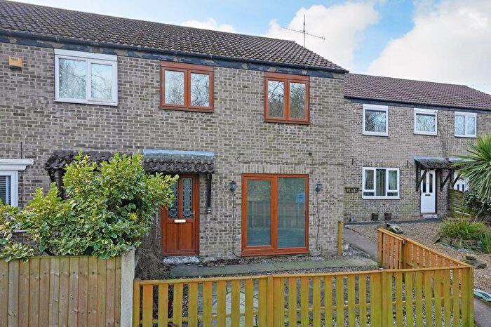 3 Bedroom Semi-Detached House To Rent In Burrows Drive, Sheffield, S5