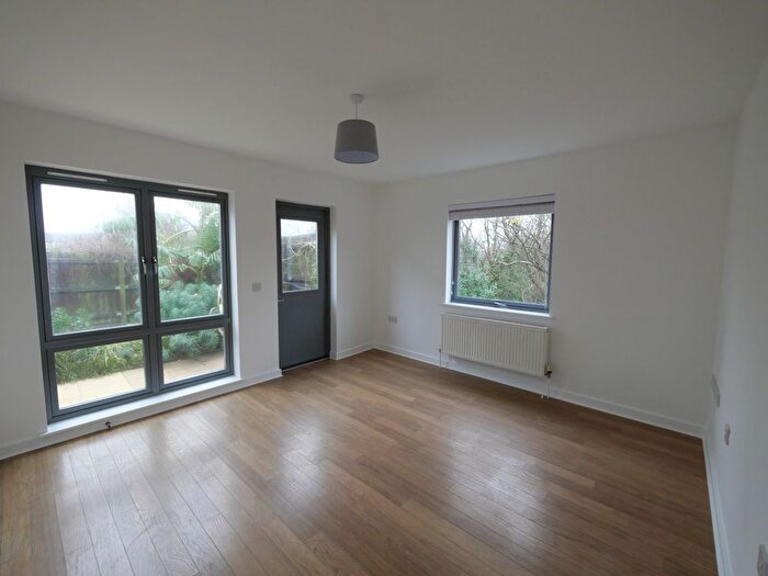 2 Bedroom Detached Bungalow For Sale In Hopton Close, Bude, EX23