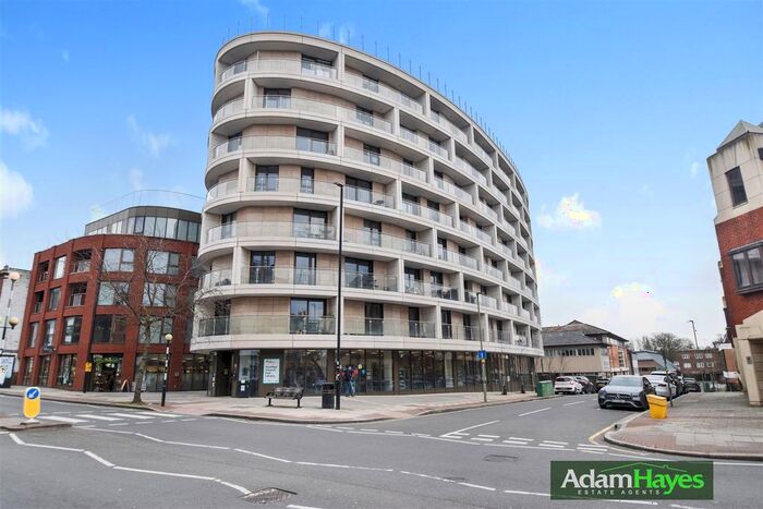 1 Bedroom Flat To Rent In Regents Park Road, Finchley Central, N3