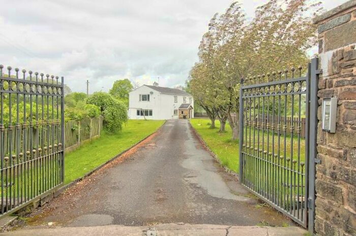 4 Bedroom Detached House For Sale In Burnley Road, Accrington, BB5