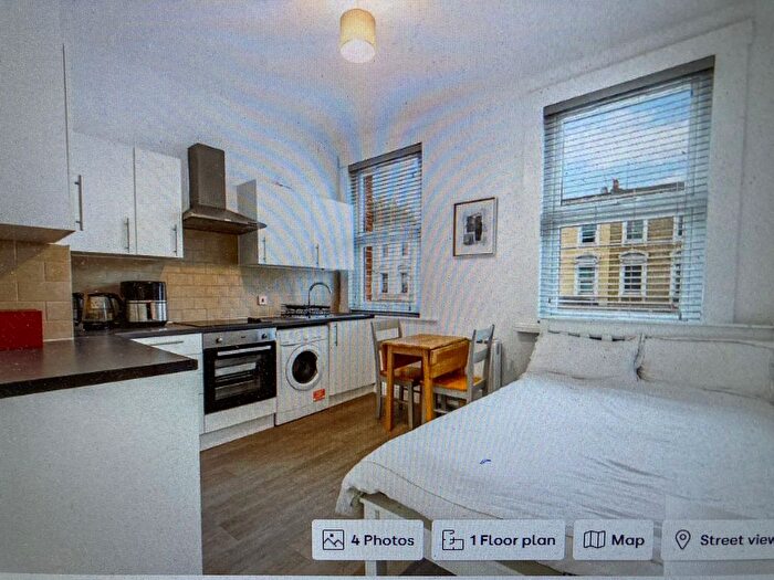 Studio To Rent In Very Near Warwick Road Area, Earls Court Area, SW5