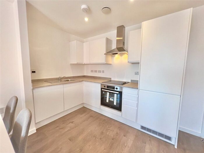 2 Bedroom Flat To Rent In Hindle House, Traffic Street, Nottingham, Nottinghamshire, NG2