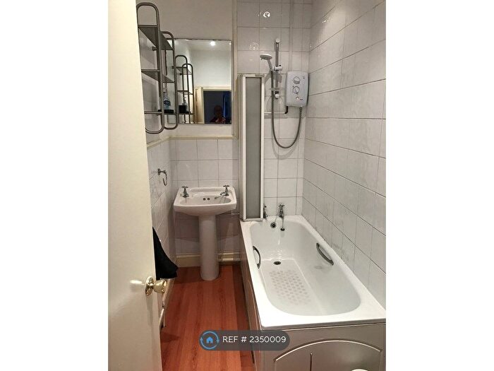1 Bedroom Flat To Rent In Victoria Walk, Bristol, BS6
